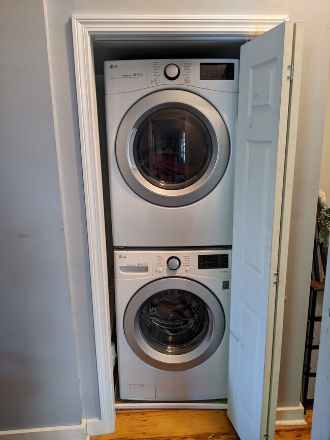 Building Photo - 1 Centre Street Ter