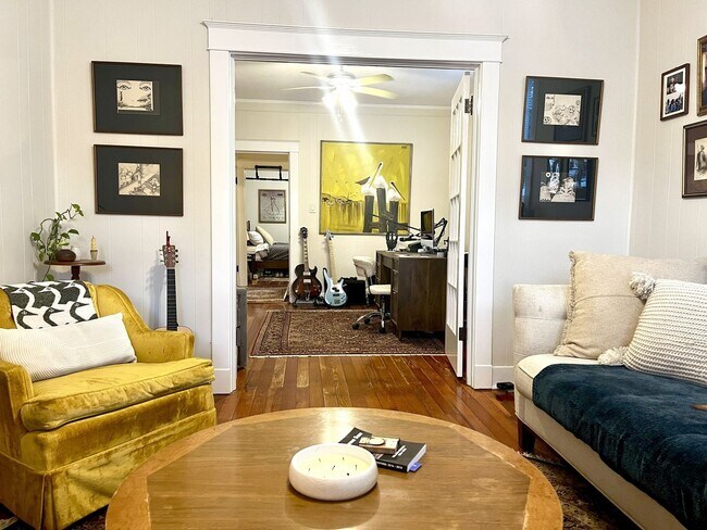 Building Photo - Rental in Heart of Mid City