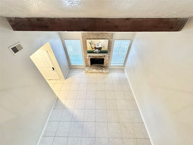 Building Photo - 9164 Wilcrest Dr