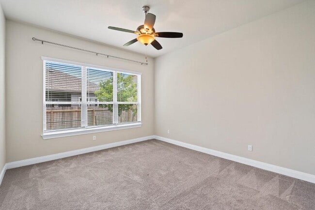 Building Photo - 3805 Wales Ct