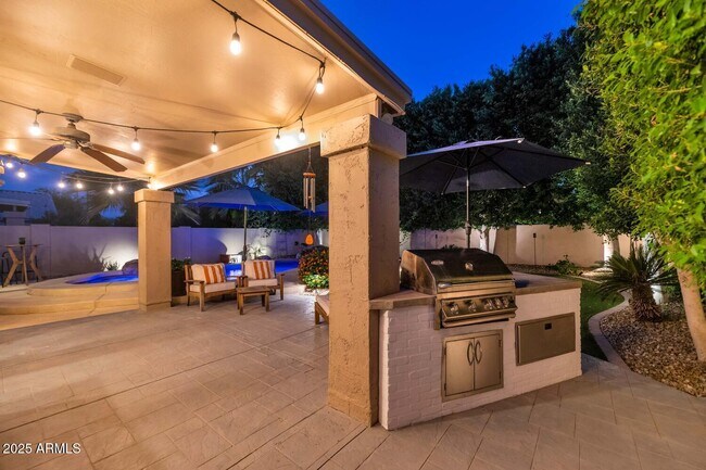 Building Photo - 9617 E Friess Dr