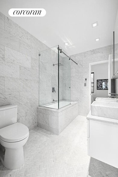 Building Photo - 105 Manhattan Ave