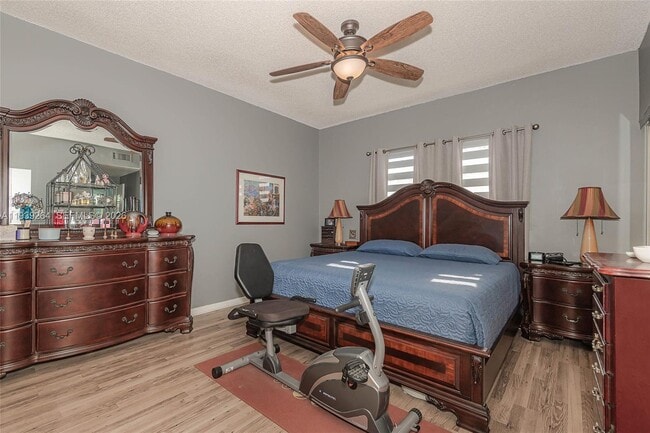 Building Photo - 8340 NW 191st Ln