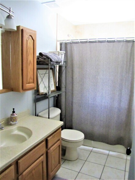 Upstairs Bathroom - 7701 Grover St