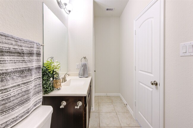 Building Photo - 3418 Auburn Creek Cir