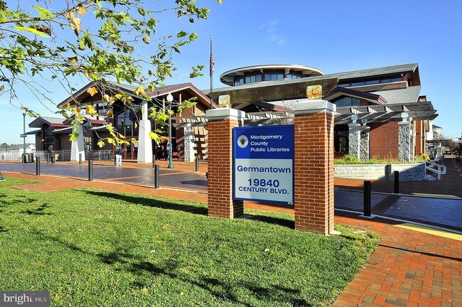 Building Photo - 12100 Birdseye Terrace