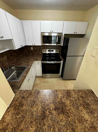 Building Photo - 909 NW 45th Ave