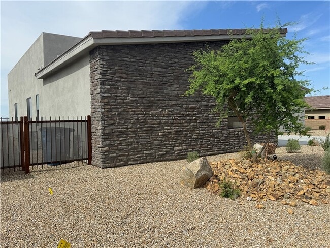 Building Photo - 3040 Fort Mojave Dr