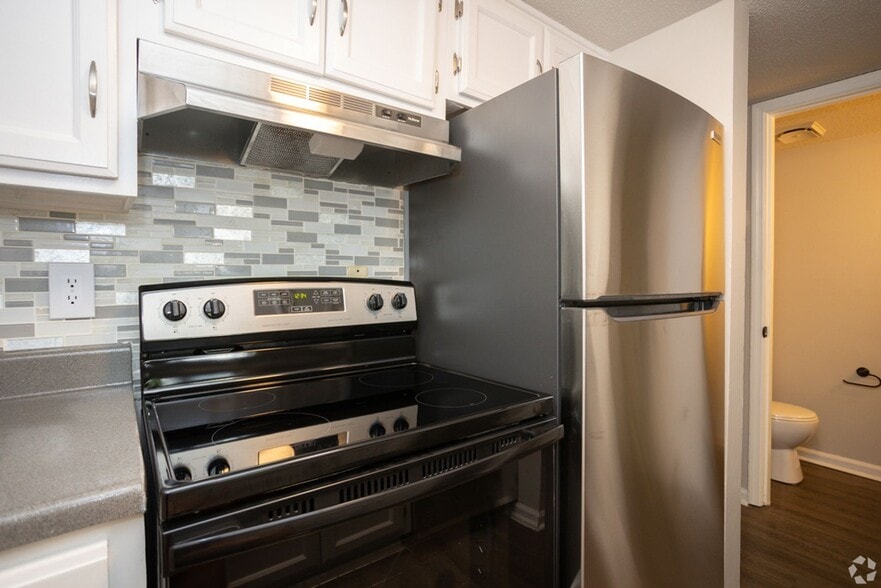 Building Photo - Chesney Woods Apartments