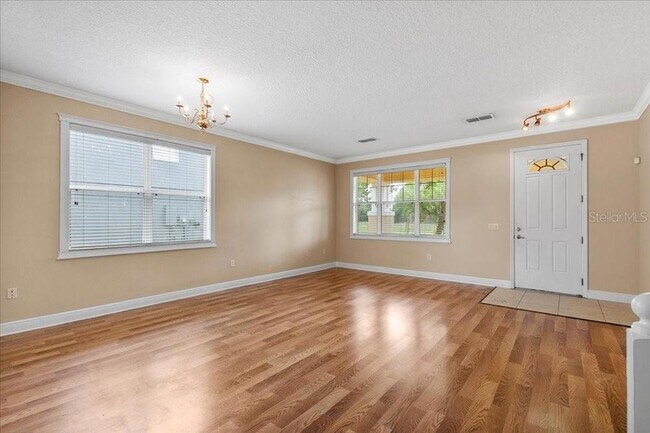 Building Photo - 3949 Golden Finch Way