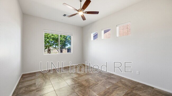 Building Photo - 6737 E Hetley Pl