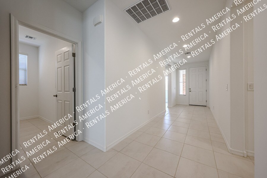 Building Photo - 14750 W Gray Fox Trl