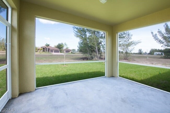 Building Photo - 3005 NW 41st Pl