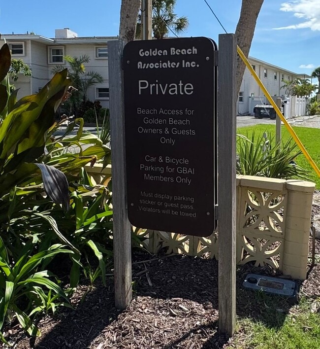 Building Photo - 2Br/1Ba With Golden Beach Access