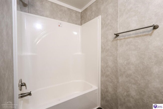 Building Photo - 105 Hastings Dr