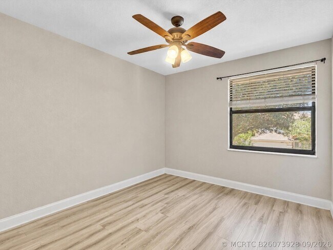 Building Photo - 7834 Oak Grove Cir