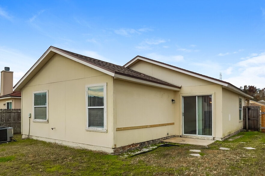 Building Photo - 6875 Recreation Trail