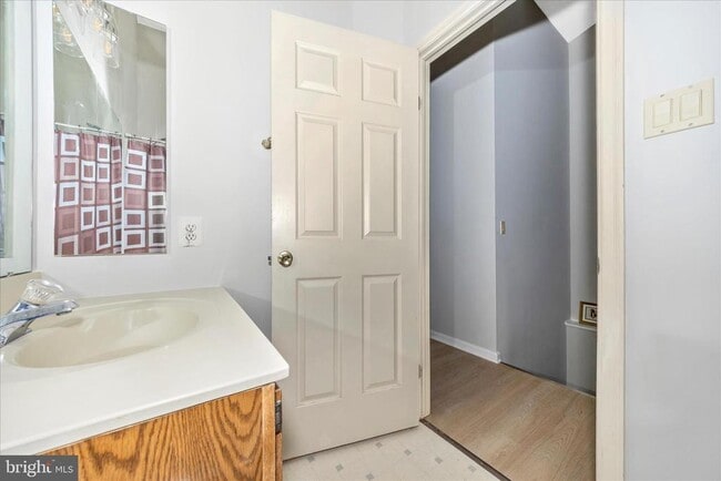 Building Photo - 6237 N Steamboat Way