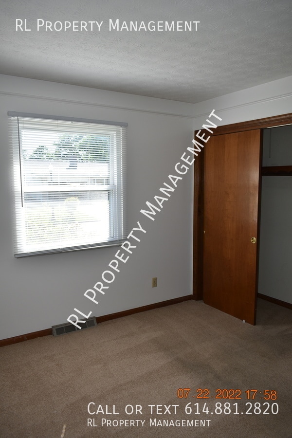 Building Photo - WAIVED APPLICATION FEE(S) AND 1 MONTH FREE...