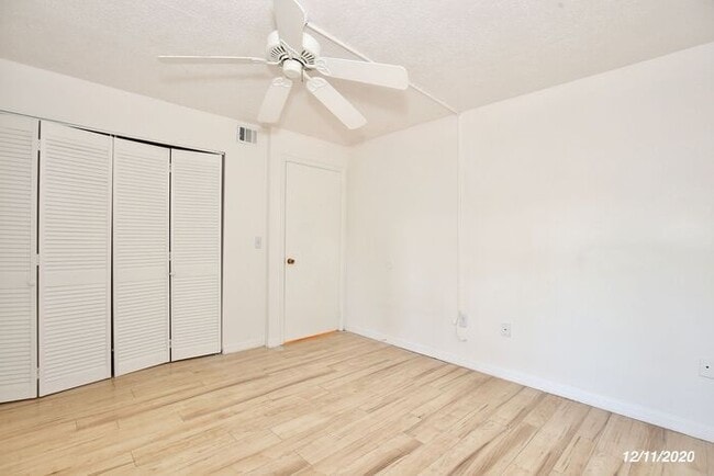 Building Photo - 5848 Windhover Dr