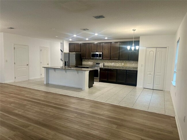 Building Photo - 125 Villavista Ct