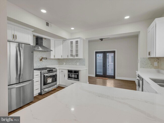 Building Photo - 4210 4th St NW