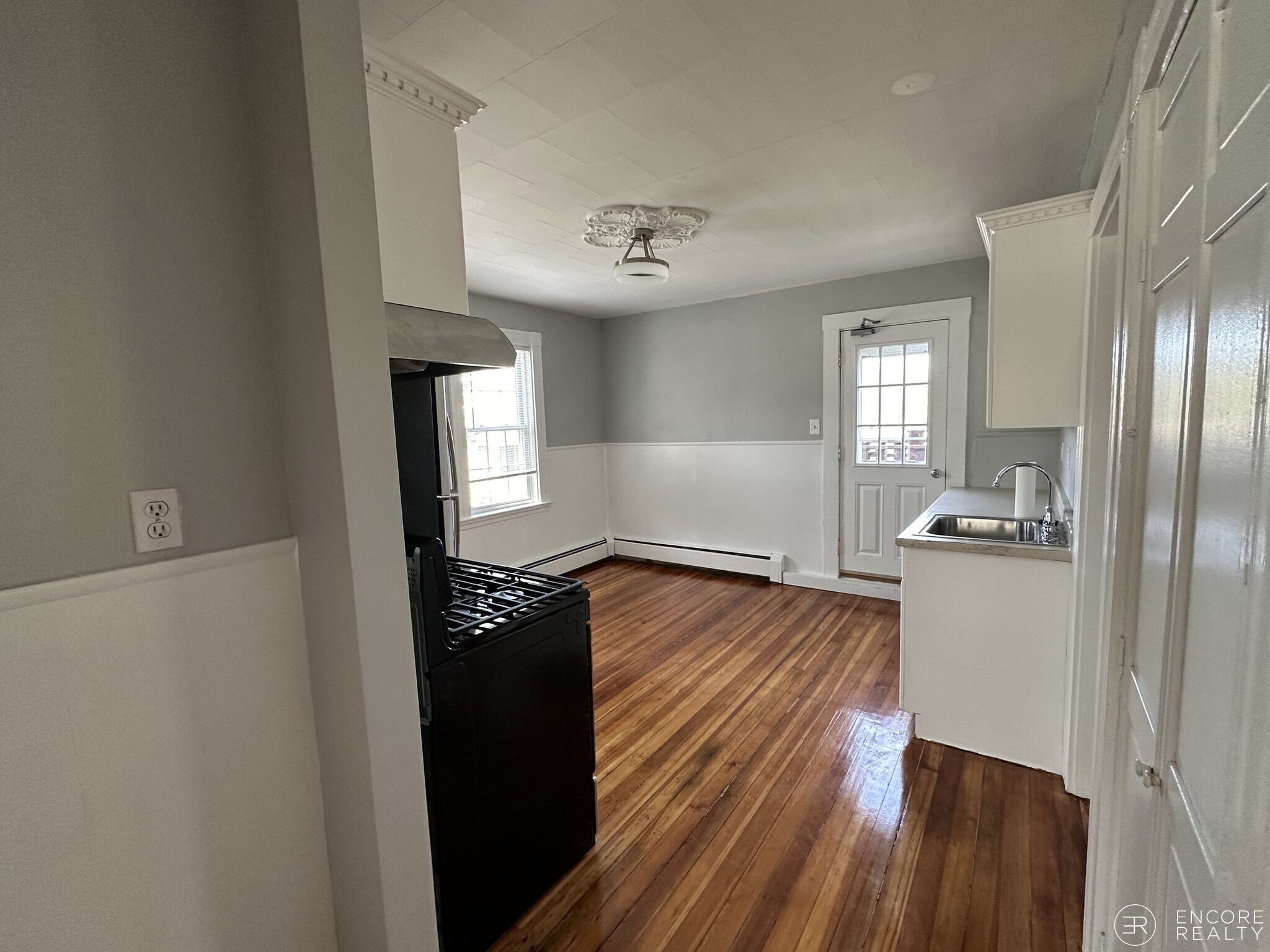 Building Photo - 135 Nonantum St