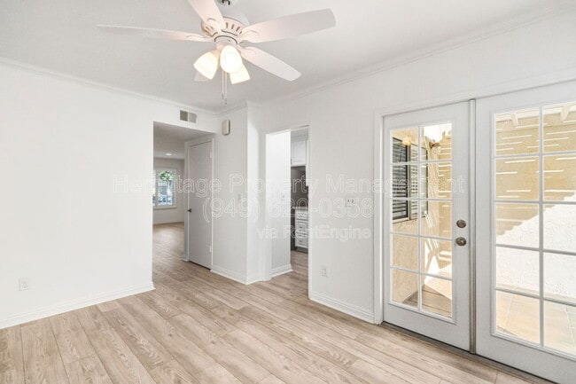 Building Photo - 35 Kazan St