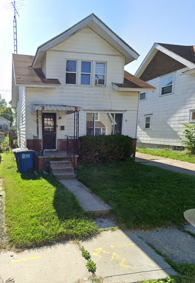 Primary Photo - Cute 3 Bedroom Fully Renovated House in We...