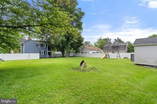 Building Photo - 404 N Franklin St