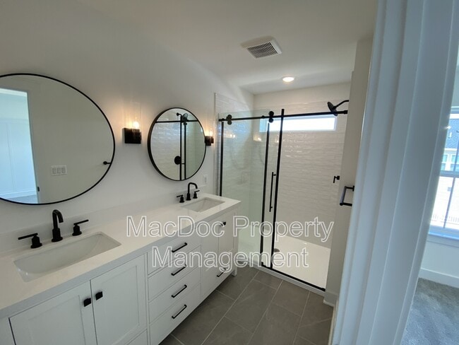 Building Photo - 4815 Jackson Village Pky