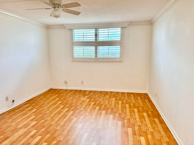 Building Photo - 6161 NW 2nd Ave