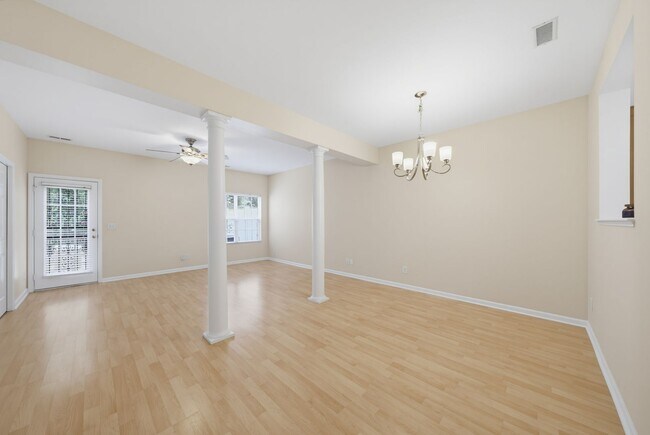 Building Photo - 106 Anterbury Dr