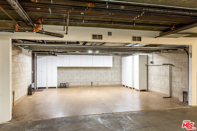 Building Photo - 849 14th St