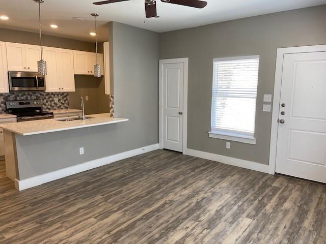 Building Photo - 8008 Doreen Ave