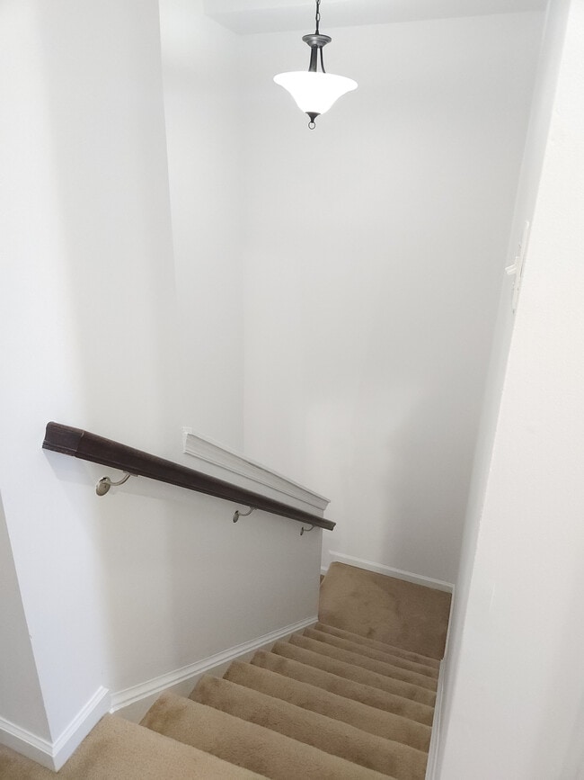 Building Photo - 12713 Rustic Rock Ln