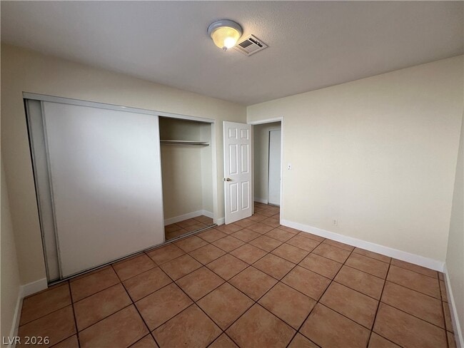 Building Photo - 6617 Baywood Ave