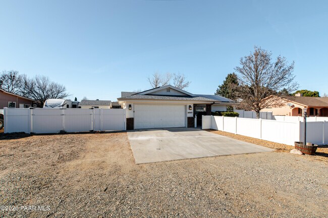Building Photo - 4840 N Agua Fria Dr