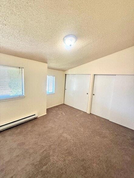 Building Photo - 4259 8th Ave NE