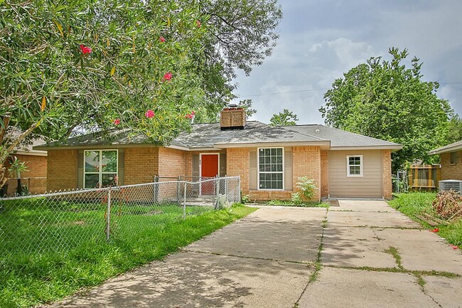 Building Photo - 803 Knob Hollow St