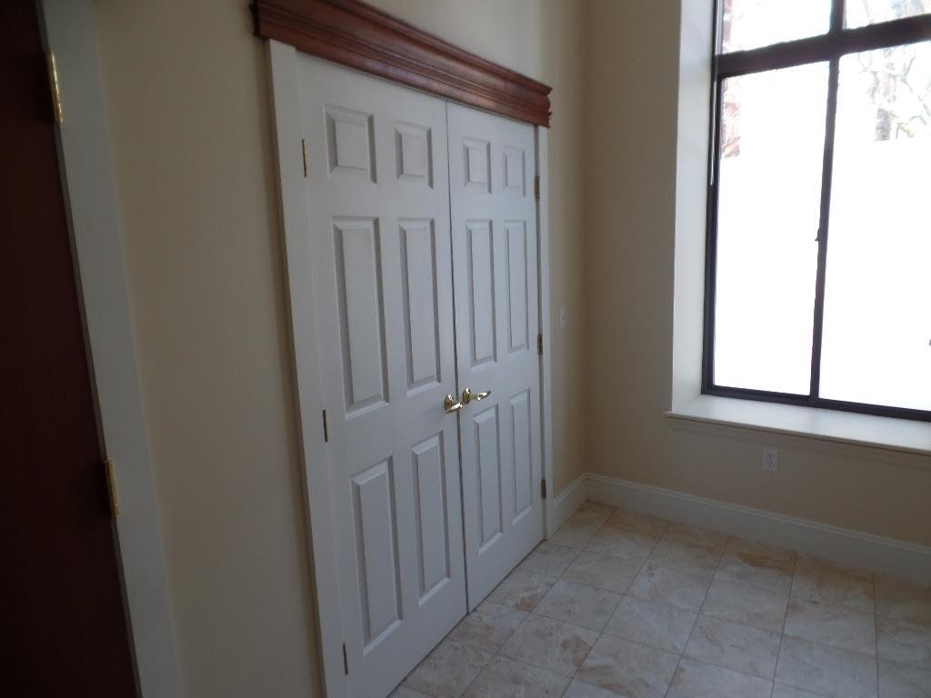 Building Photo - 108 Richmond St