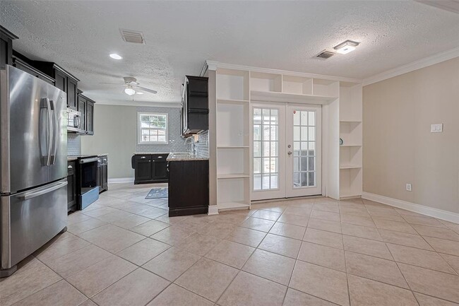 Building Photo - 16006 Glen Mar Dr