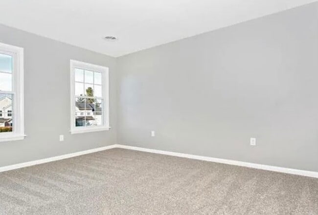 Building Photo - 5803 Oleander Plz