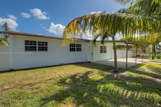 Building Photo - 160 NW 199th St