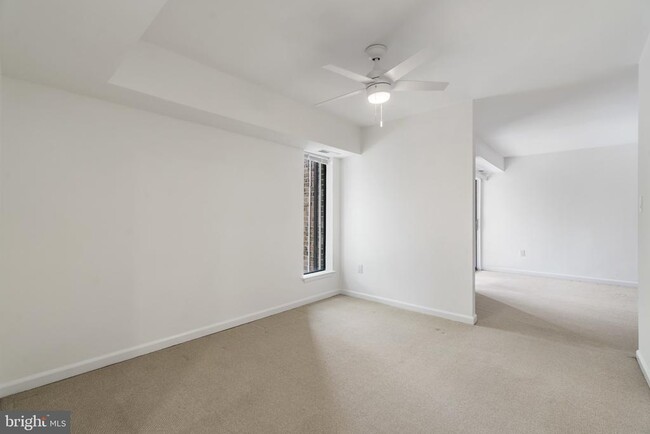 Building Photo - 9 Silverwood Cir
