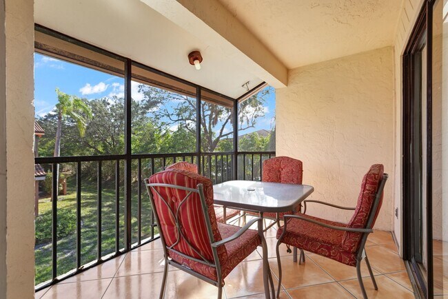 Building Photo - ** PALM RIVER ** 2 BED / 2 BATH - CONDO - NORTH NAPLES - TURNKEY - ANNUAL OR SHORT TERM RENTAL