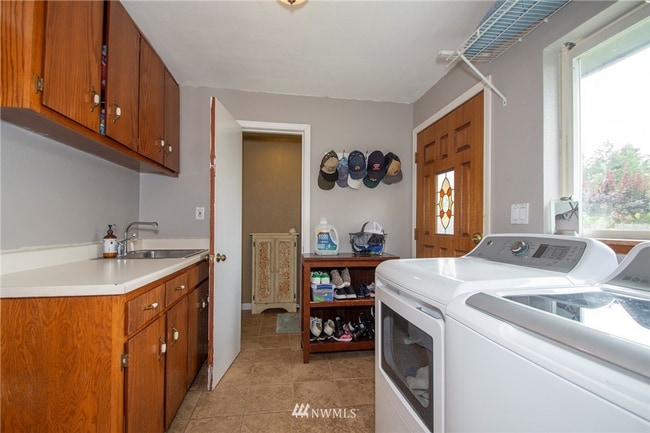 Building Photo - 3 bed/2 ba House in University Place