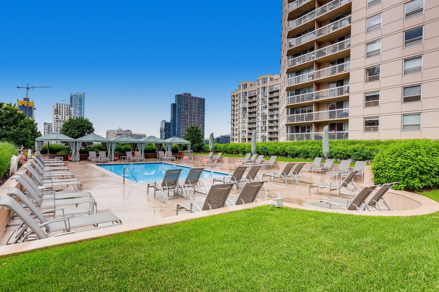 Building Photo - 545 N Dearborn St