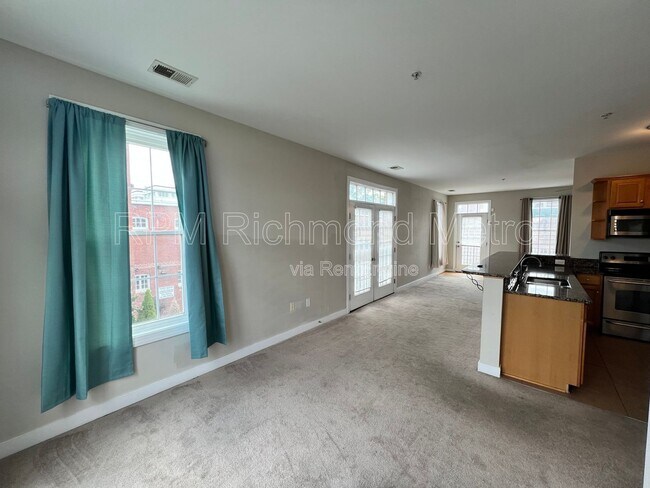 Building Photo - 215 N 18th St