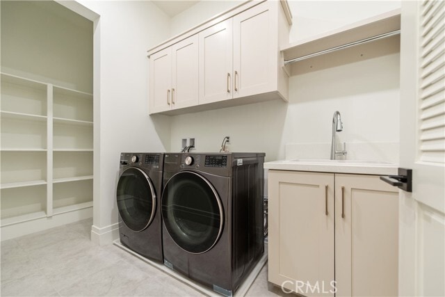 Building Photo - 114 Limone